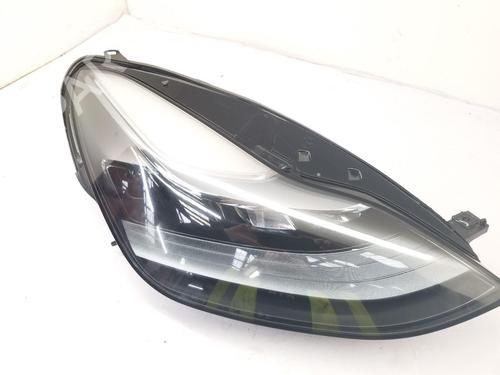 right-headlight-tesla-model-3-5yj3-2017-38709726 main image