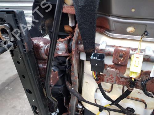 Right front seat TOYOTA COROLLA Hatchback (_E21_, _EA1_, _EH1_) 1.8 Hybrid (ZWE211, ZWE219) | BP29620591C16