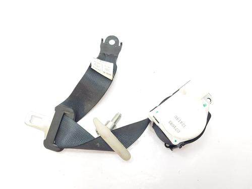 Used Rear center seatbelt NISSAN MICRA IV (K13K, K13KK) 1.2 (80 hp) 26163290