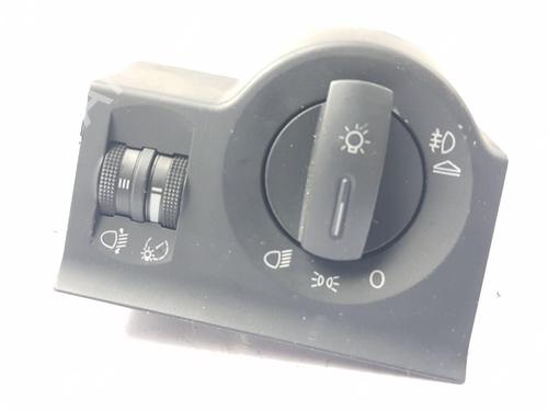 Headlight switch AUDI A2 (8Z0) 1.4 TDI | BP33559223I24 - Image 2