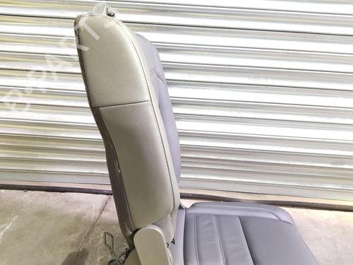 Right front seat FORD KUGA I 2.0 TDCi | BP28684152C16