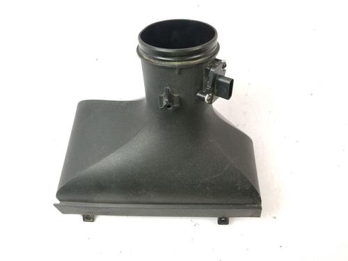 Used Air filter box AUDI R8 (4S3, 4SP) 5.2 FSI quattro (610 hp) 22682195
