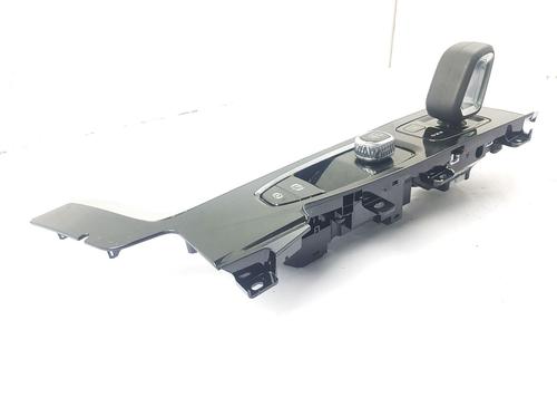 Switch VOLVO XC90 II (256) B5 Mild-Hybrid AWD | BP30914779I30 