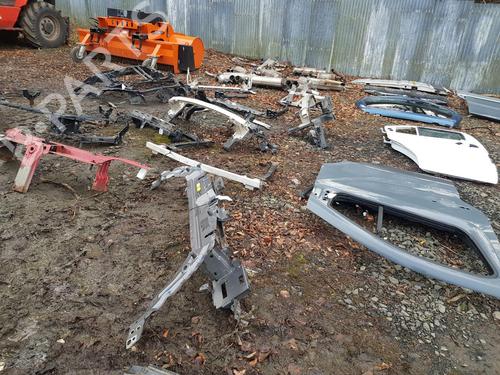 Front bumper reinforcement LAND ROVER DISCOVERY SPORT (L550) 2.0 D 4x4 | BP30713798C109