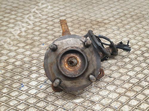Used Right front steering knuckle MITSUBISHI COLT VI (Z3_A, Z2_A) 1.1 (Z31A, Z32A) (75 hp) 30471432