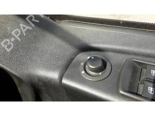 Radio VAUXHALL VIVARO B Van (X82) 1.6 CDTi | BP33853472E6  - Image 15