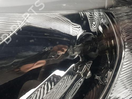 Left headlight VAUXHALL CORSA Mk III (D) (S07) 1.0 i 12V (L08) | BP27664999C28