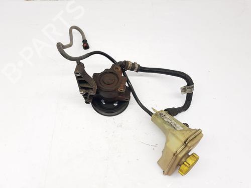 Used Steering pump FORD FIESTA V (JH_, JD_) 1.25 16V (75 hp) 29492779
