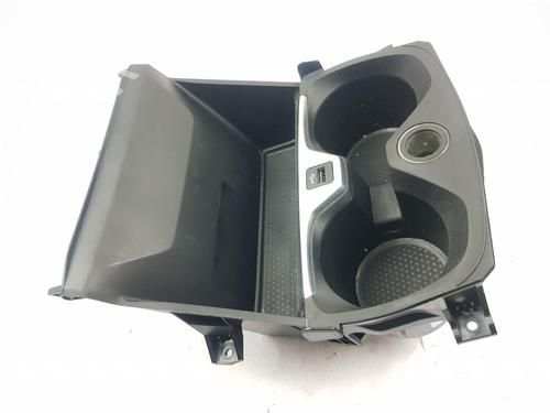 Koppholder/Gjenstandsholder BMW 1 (F40) M 135 i xDrive (306 hp) 31819965