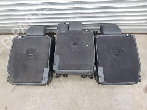 Right front seat LAND ROVER DISCOVERY IV (L319) 3.0 TD 4x4 | BP26915072C16 