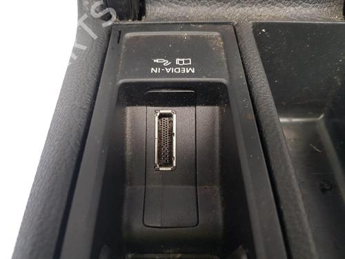 Middle console VW SCIROCCO III (137, 138) 2.0 TDI | BP33004909I22  - Image 5