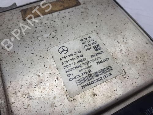 Engine control unit (ECU) MERCEDES-BENZ E-CLASS T-Model (S212) E 220 BlueTEC | BP30976799M57 