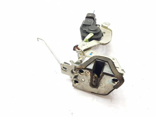 Used Tailgate lock DAIHATSU TERIOS (J1_) 1.3 4WD (J102) (86 hp) 28137097