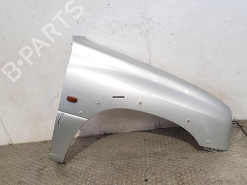 Used Right front fenders Right front fenders SUZUKI GRAND VITARA I (FT, HT) 2.0 4x4 (TA52, TL52, SQ420) (128 hp) 33473225 33473225