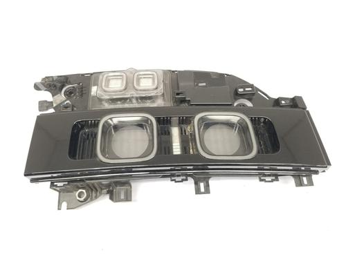 Used Left taillight Left taillight LAND ROVER DEFENDER Station Wagon (L663) P300 Si4 4x4 (300 hp) 28612584 28612584