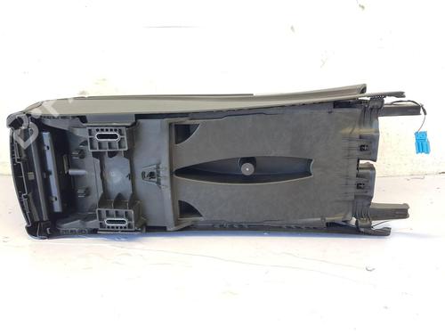 Armrest / Center console MERCEDES-BENZ C-CLASS (W205) C 200 EQ Boost (205.077) | BP28137177I20 