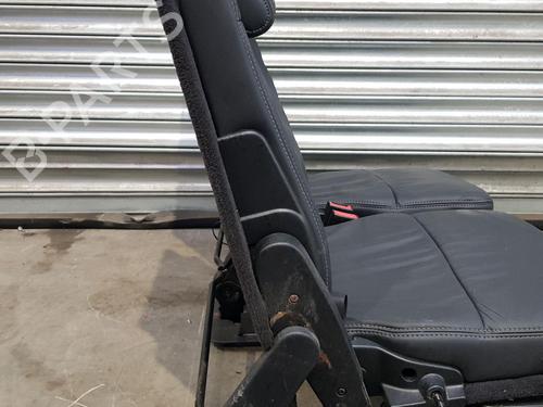 Rear seat LAND ROVER DISCOVERY IV (L319) 3.0 SDV6 4x4 | BP32198854C17