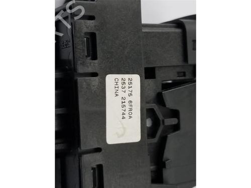 Switch NISSAN QASHQAI II (J11, J11_) | BP36407968I30 - Image 4