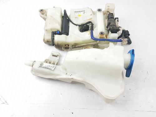 Used Windscreen washer tank VW GOLF VII (5G1, BQ1, BE1, BE2) 2.0 R 4motion (300 hp) 31282734