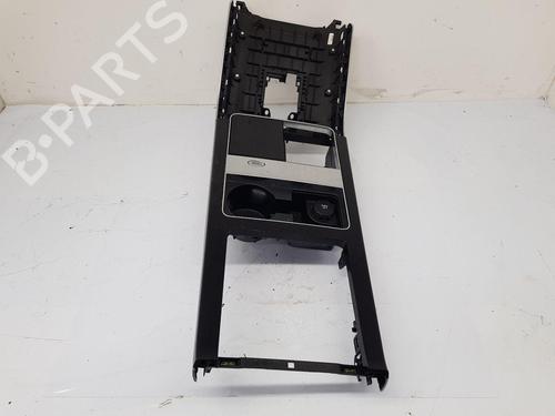 Used Cup/Object holder Cup/Object holder LAND ROVER RANGE ROVER VELAR (L560) 2.0 D200 MHEV 4x4 (204 hp) 34638873 34638873