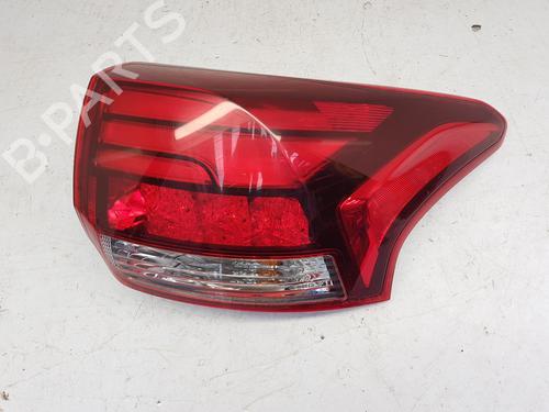 Used Right taillight MITSUBISHI OUTLANDER III (GG_W, GF_W, ZJ, ZL, ZK) 2.0 Hybrid 4WD (GG2W) (121 hp) 26012995