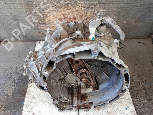 Used Gearbox BMW 1 (F40) 118 d (150 hp) 26401053