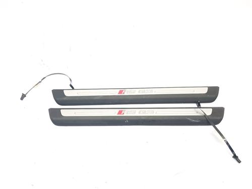 Højre sidekjole AUDI Q3 Sportback (F3N) 2.5 RS TFSI quattro (400 hp) 30914865