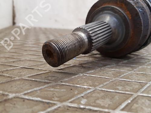 Right front driveshaft PEUGEOT 3008 II SUV (MC_, MR_, MJ_, M4_) Hybrid4 (M45GBU) | BP29900307M39 