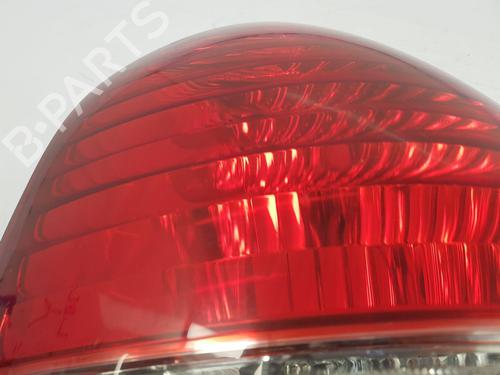Right taillight HYUNDAI SANTA FÉ I (SM) 2.0 CRDi 4x4 | BP22659560C35 