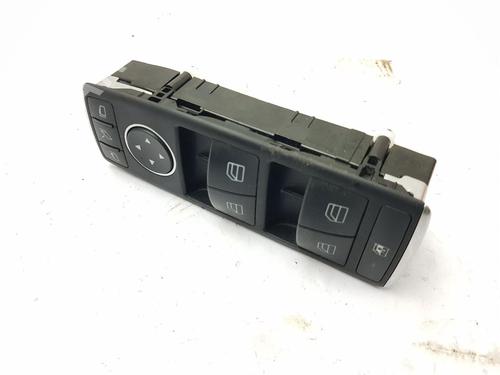 Used Right front window switch MERCEDES-BENZ E-CLASS (W212) E 350 CDI (212.023) (265 hp) 32398165