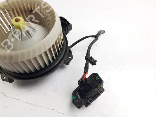 Heater blower motor TOYOTA HILUX VII Pickup (_N1_, _N2_, _N3_) 2.5 D-4D 4WD (KUN25) | BP25463074M62 