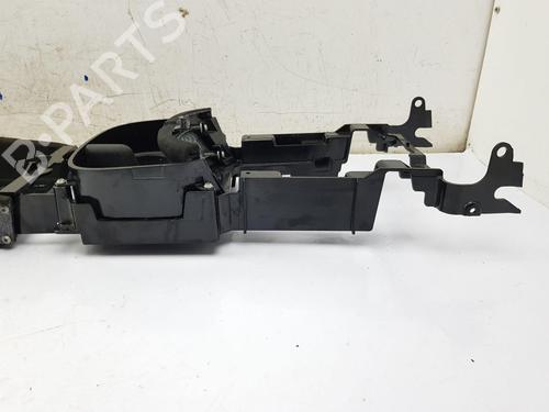 Armrest / Center console ASTON MARTIN VANTAGE Coupe V8 | BP22683260I20 