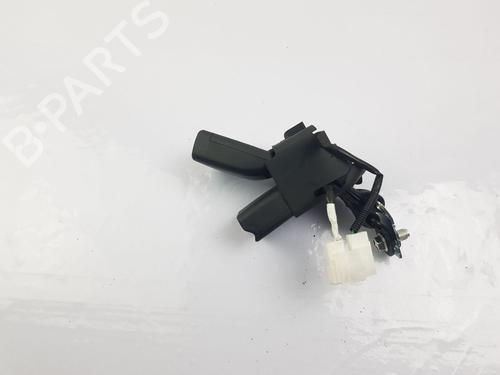 Sikkerhetsbelte-spenne TOYOTA COROLLA Hatchback (_E21_, _EA1_, _EH1_) 1.8 Hybrid (ZWE211, ZWE219) (122 hp) 25928835