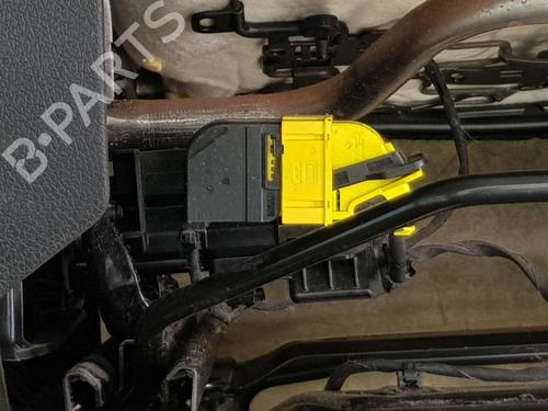 Right front seat VAUXHALL VIVARO C Van (K0) 1.5 | BP36052130C16 - Image 20