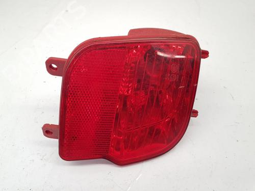 Feu de brouillard arrière PEUGEOT 3008 II SUV (MC_, MR_, MJ_, M4_) 1.5 BlueHDi 130 (131 hp) 32070147