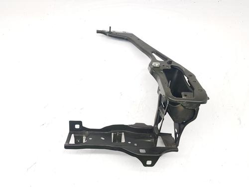 Supporto faro destro BMW 1 (F40) M 135 i xDrive (306 hp) 31819970