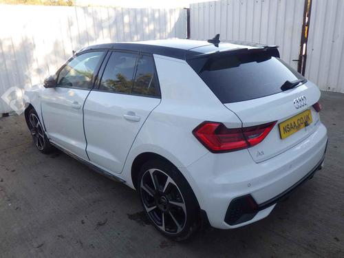 Gear lever AUDI A1 Sportback (GBA) 35 TFSI | BP30713892M90 