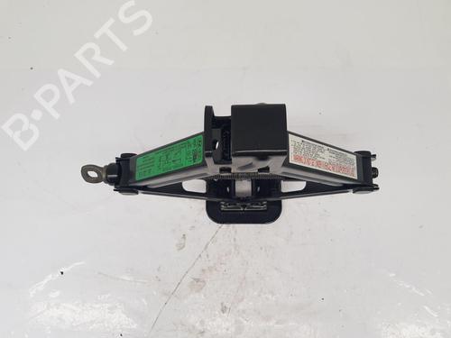 Used Jack Kit Jack Kit HYUNDAI i20 II (GB, IB) 1.2 (84 hp) 35967040 35967040