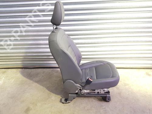 Right front seat FORD KUGA I 2.0 TDCi | BP28684152C16