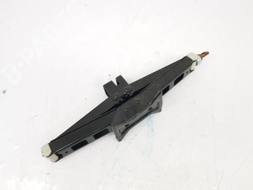 Used Jack Kit Jack Kit HYUNDAI TUCSON (TL, TLE) 1.7 CRDi (116 hp) 33559316 33559316