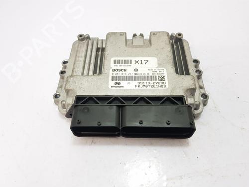 Used Engine control unit (ECU) HYUNDAI TUCSON (JM) 2.0 CRDi (150 hp) 22674128
