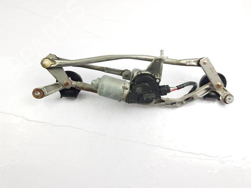 Used Front wiper motor TOYOTA AURIS (_E18_) 1.8 Hybrid (ZWE186_, ZWE186R) (136 hp) 25462831