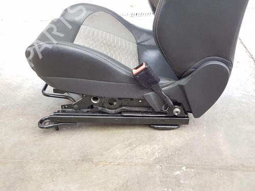 Right front seat FORD FIESTA VI (CB1, CCN) 1.6 ST | BP27600641C16 