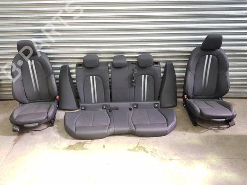 Used Right front seat BMW 1 (F20) 116 d (116 hp) 28684148