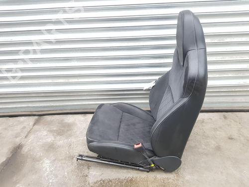 Stol høyre foran SKODA SUPERB III (3V3) 2.0 TDI | BP29378841C16 