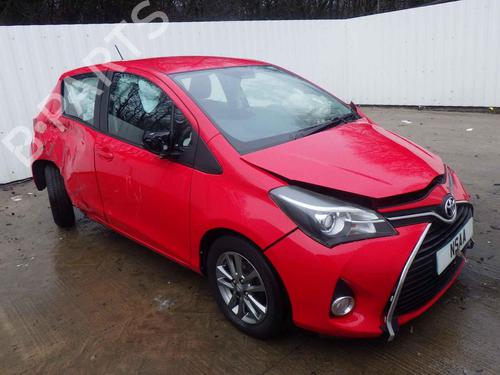 Right front fog light TOYOTA YARIS (_P13_) 1.3 (NSP130_, NSP130) | BP29316215C31 