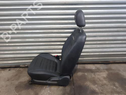 Right front seat MITSUBISHI L200 / TRITON (KA_T, KB_T) 2.5 DI-D 4WD (KB4T) | BP30923983C16