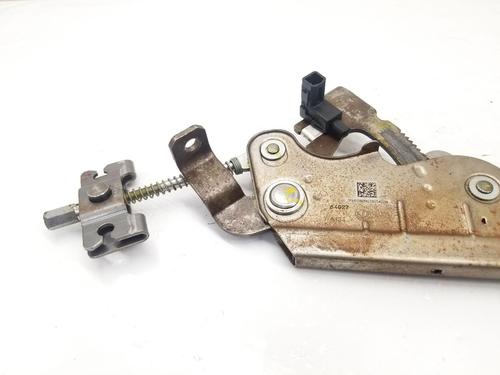 Hand brake ALFA ROMEO 4C (960_) 1.8 (960.CXB1A) | BP22674512I18 