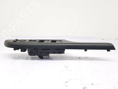 Right front window switch HONDA CR-V IV (RM_) 1.6 i-DTEC 4WD (RE6) | BP31983565I26