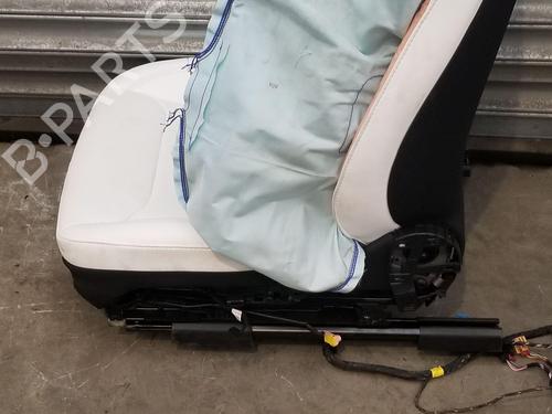 Right front seat TESLA MODEL Y (5YJY)  | BP32870615C16  - Image 35